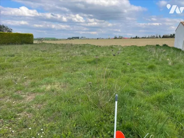 Terrain 702 m²