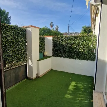 Golfe Juan F3 de 62 m2 + terrasse exposé Ouest