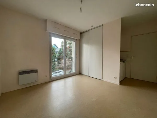 Studio 1 pièce 19 m²