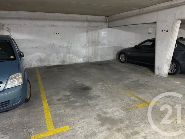 Parking 11 m²