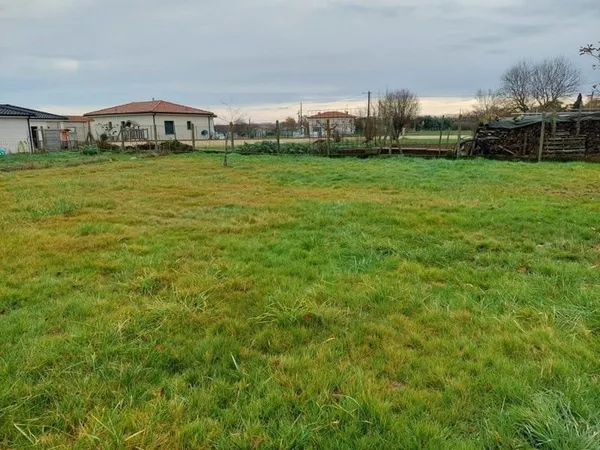 Terrain 540 m²