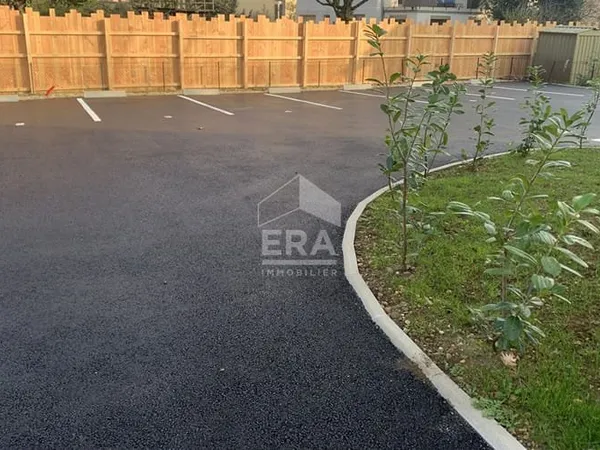 Stationnement Location Bourg-en-Bresse   6900€