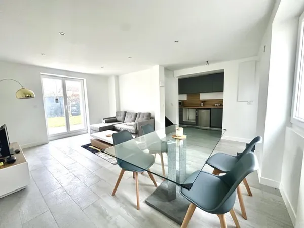 Maison 3 chambres à 10 min du RER Champigny, très au calme