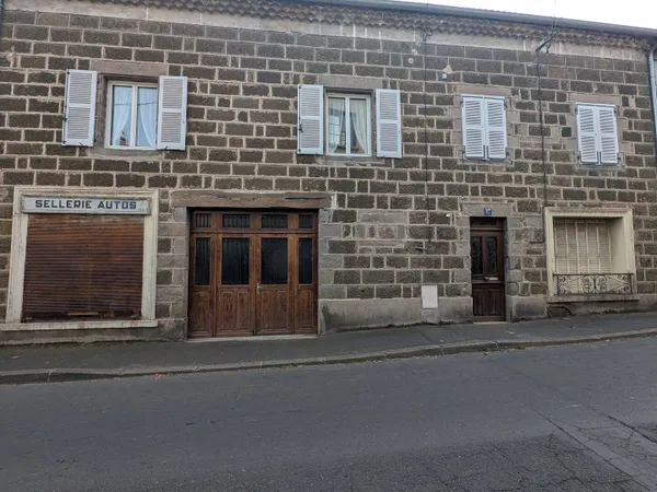 Maison 4 pièces 200 m²