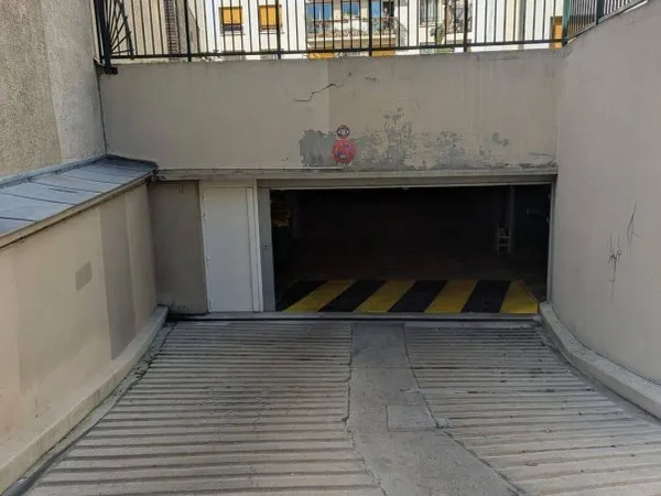 Parking 12 m²