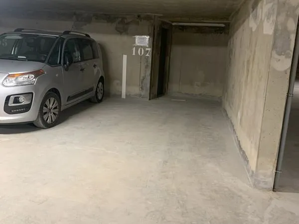 Place parking souterraine