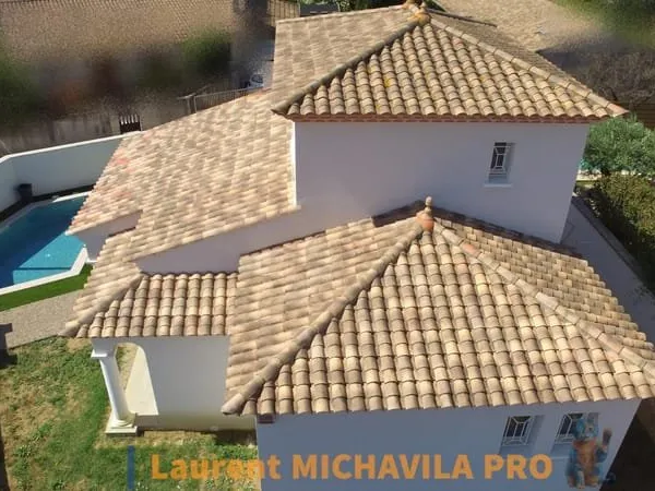 ☀️Belle villa 4 faces spacieuse avec piscine et garage.