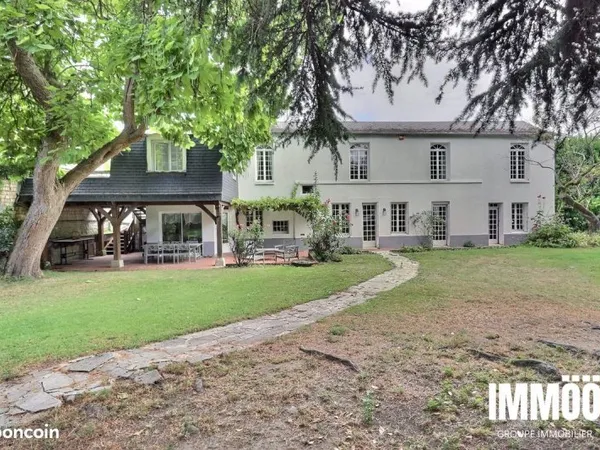 Propriété 10 pièces 225 m²