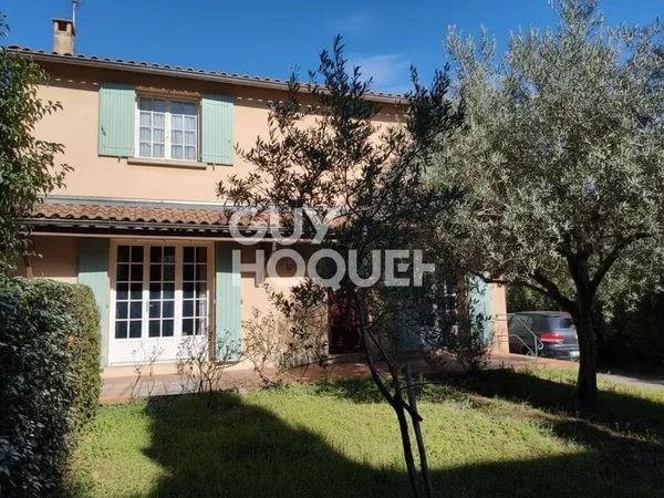 Maison de plain-pied 5 pièces 111 m²