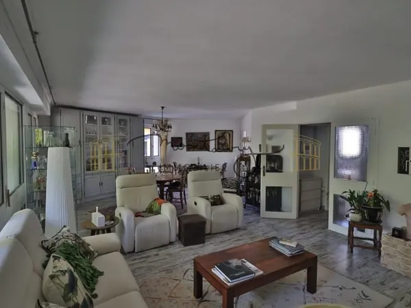 Grand appartement 125 m2 avec suite parentale JEAN JAURES POMPIDOU