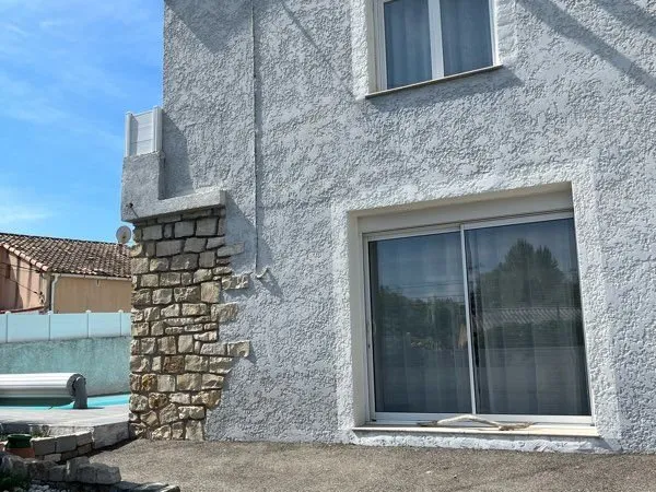 Jolie Maison de 133m2 Sur Un Terrain de 365m2 Avec Piscine