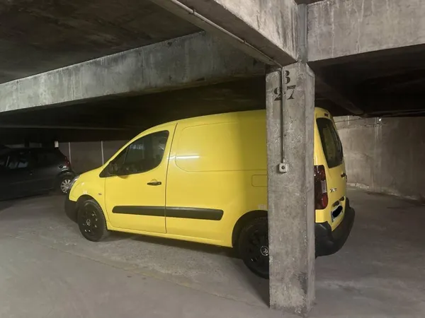 Parking 11 m²