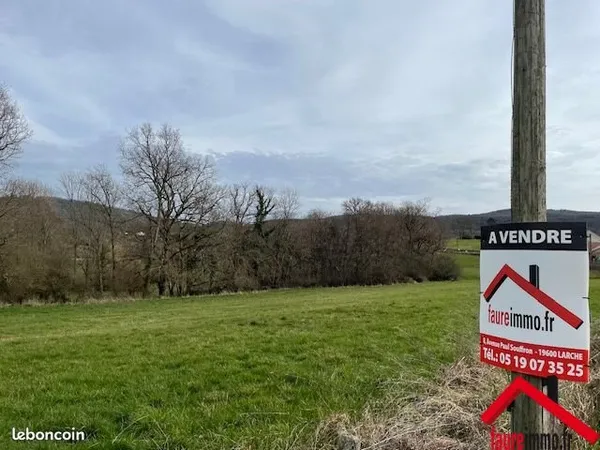 Terrain 1200 m² Larche