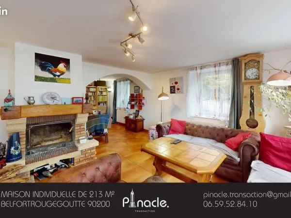 Maison 7 pièces 213 m²