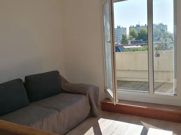 DUPLEX T1bis-T2 lumineux, traversant Est-Ouest - [URL masquée pour votre sécurité]