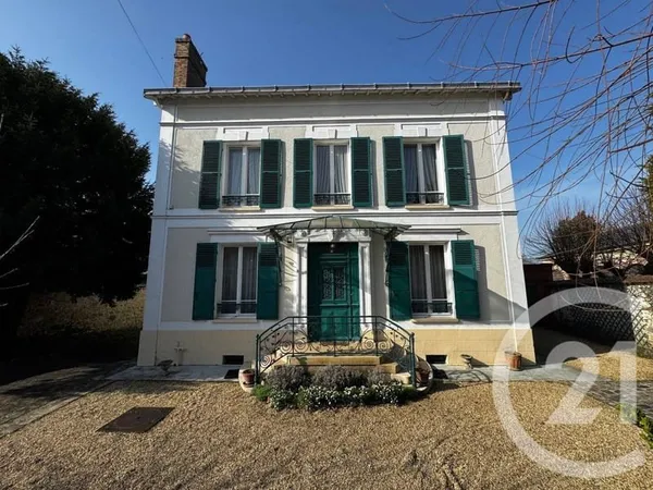 Maison 9 pièces 238 m²