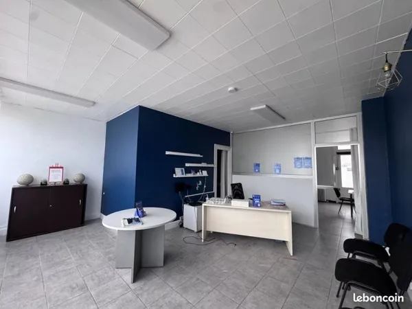 Boutique 54 m² Calais