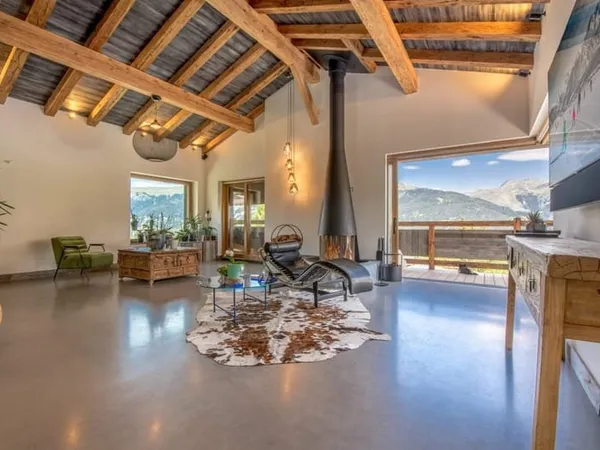 Chalet alpin d'exception à Courchevel - Architecture contempora