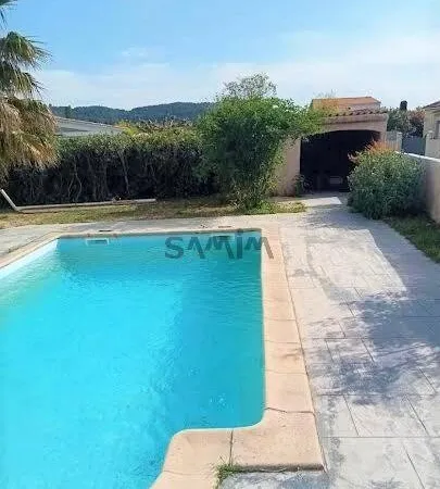 Villa 4 pièces 121 m²