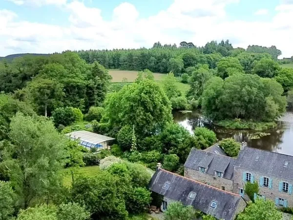 Maison 8 pièces 240 m²