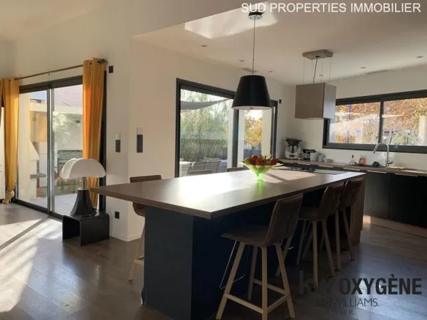 COEUR DE VILLAGE - VILLA CONTEMPORAINE