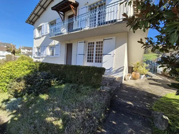 À VENDRE Appartement 4 pièces avec garage et cave