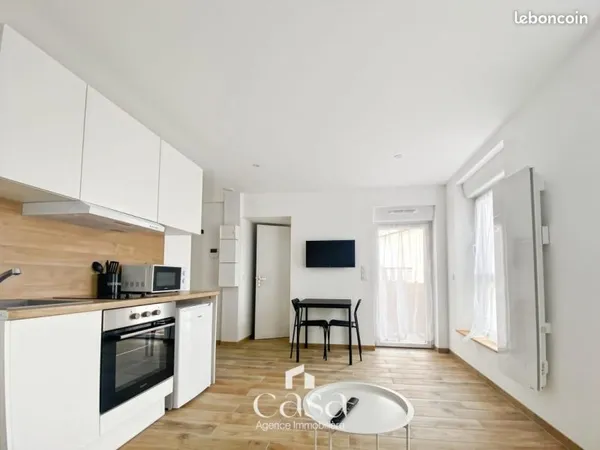 Studio 1 pièce 20 m²