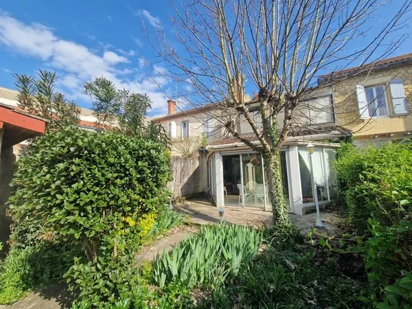 Au coeur de la base ville d'Auch Maison T5