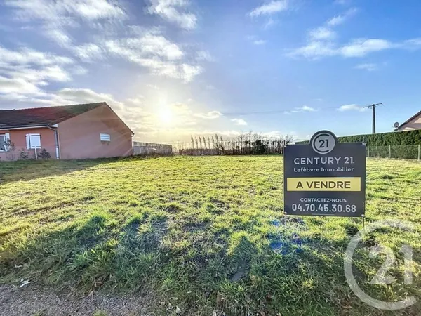Terrain 850 m²