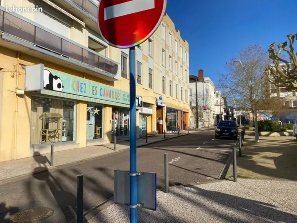 Boutique 107 m² Montceau-les-Mines