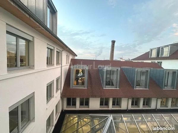 Bureaux 1 065 m²