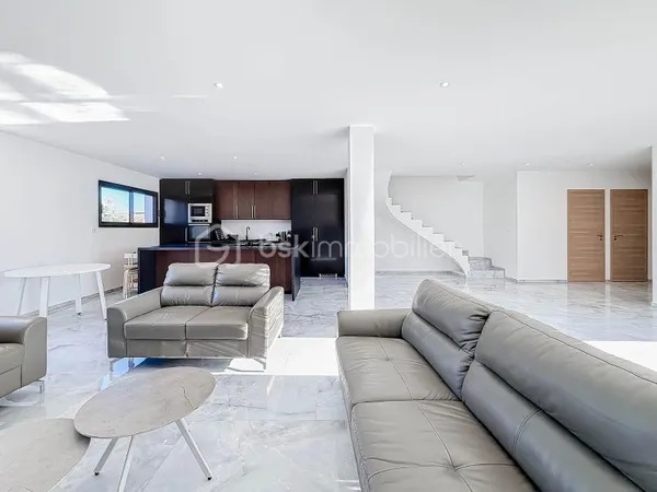 Maison 7 pièces 157 m²