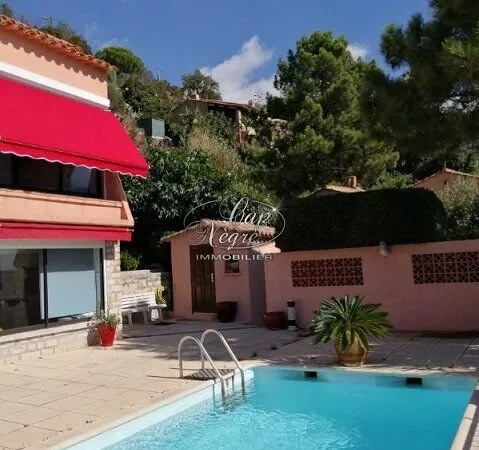 MAISON SUR 2 NIVEAUX 3 CHAMBRES VUE MER MAGNFIQUE PISCINE