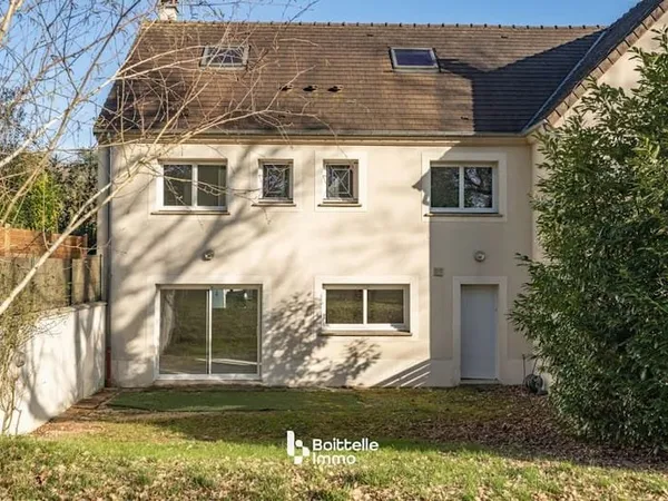 Maison 7 pièces 163 m²