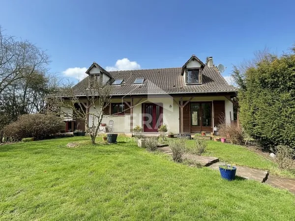Maison familiale de 148 m² avec sous-sol total à Bréau