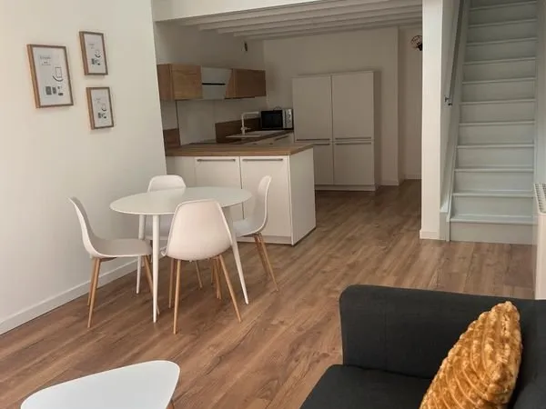 Particulier loue beau T3 centre ville