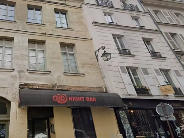Local commercial 105 m²