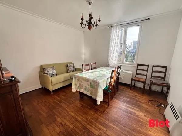 A VENDRE EN EXCLUSIVITÉ PAR BLOT IMMOBILIER - RENNES - TERRAIN CONSTRUCTIBLE - QUARTIER SACRE COEUR
