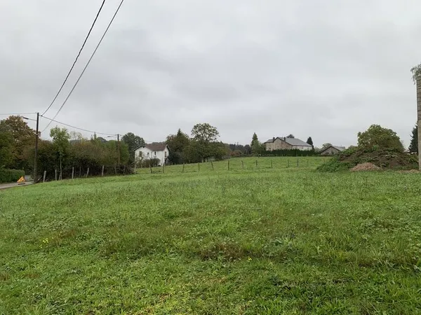 TERRAIN CONSTRUCTIBLE AU CALME A 10 MIN DE LUXEUIL