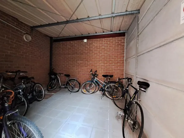 NOUVEAU/ GARAGE A VENDRE TETEGHEM