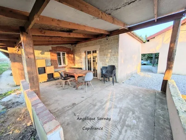 Maison 8 pièces 222 m²