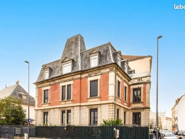 Immeuble 17 pièces 315 m²