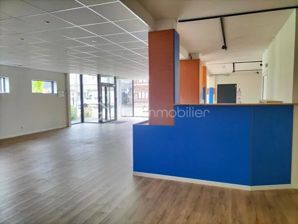 Fonds de commerce 1 pièce 192 m²