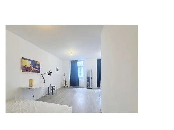 Saint Etienne 42100 Studio meublé 25m² 395€ cc entre cours Fauriel et Anatole France