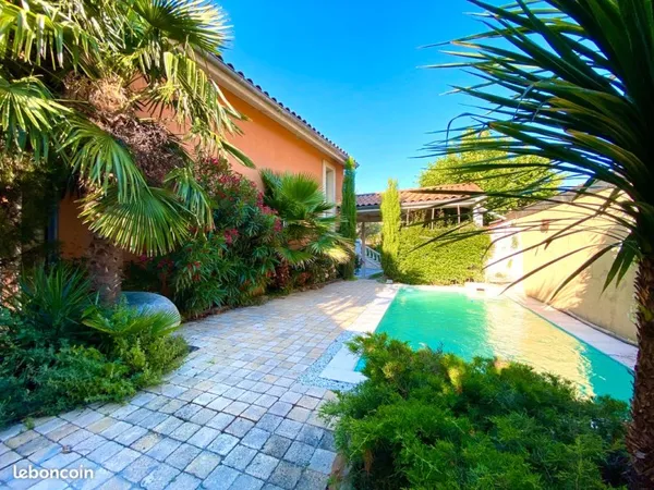 2 CHAMBRES À LOUER - COLOCATION MIXTE HAUT DE GAMME AVEC PISCINE - 620/mois et 520 Charges comprises