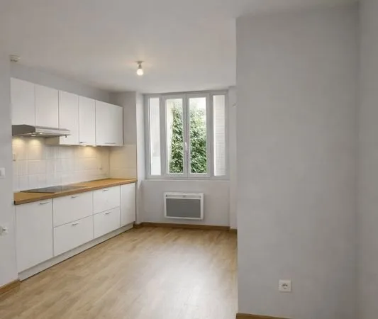 T2 non meublé refait à neuf 42m² centre-ville
