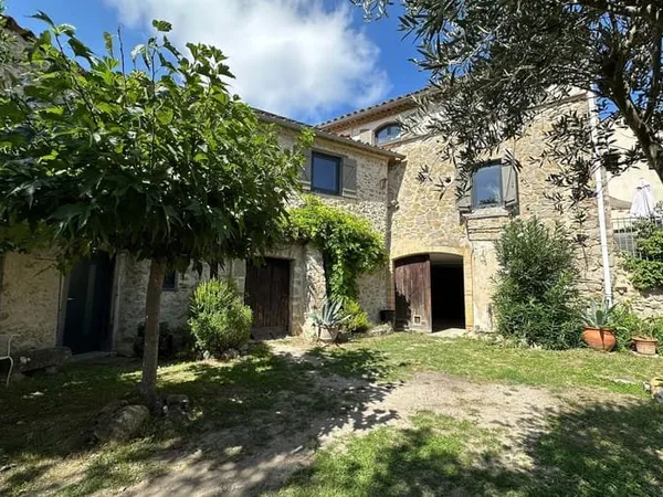 Maison 8 pièces 206 m²