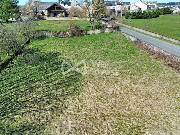 Terrain constructible de 1 620 m² - Recoules-Prévinquières