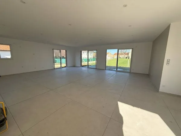 Maison de plain-pied 4 pièces 125 m²