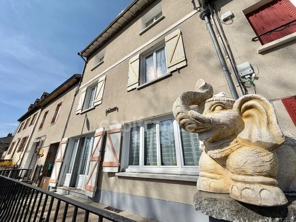 MAISON DE VILLAGE 131 M2, 675 M2 DE TERRAIN, 3 CHAMBRES POSSIBILITÉ D'UNE 4ÈME, DÉPENDANCE, FIBRE, D
